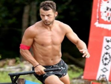 Survivor: Το... «θάψιμο» των Μαχητών για τον Αγγελόπουλο (βίντεο)